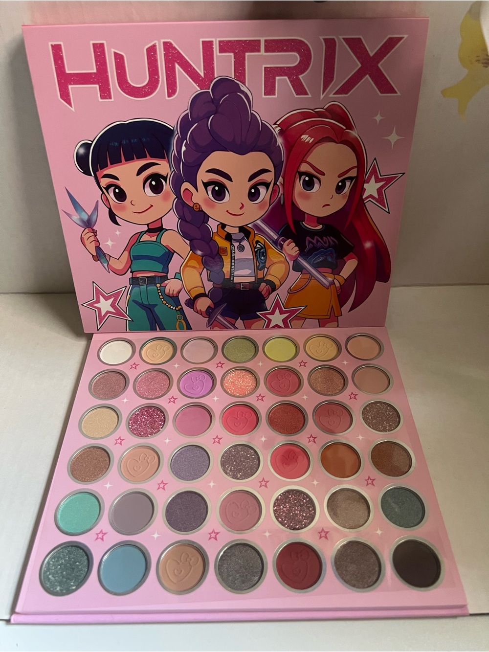 K pop demon hunters make up pallet